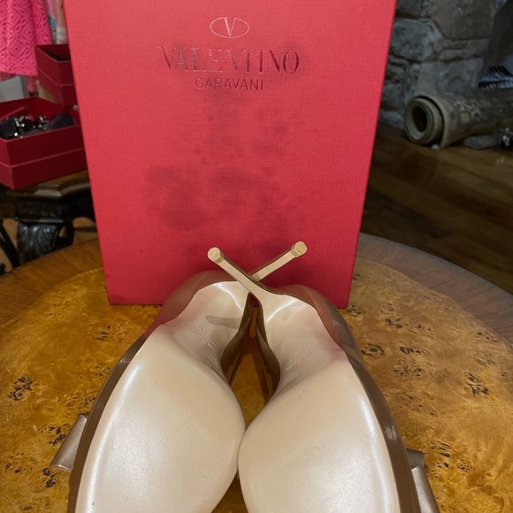 VALENTINO GARAVANI "BOW" peep toe platform pump - Picture 4 of 5